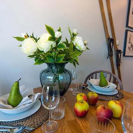 Trevilles - Shiny Rock *