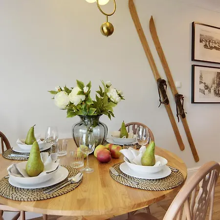 Trevilles - Shiny Rock * שצ'קלארסקה פוראובה